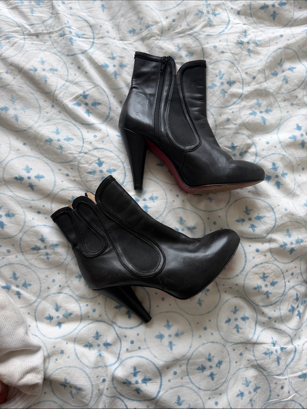 THE JACKSONS black Leather High-Heel Ankle Boots - Women's Fashion
